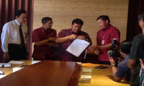 Pengumuman kelulusan peserta seleksi CPNS Tahun 2013 dari Tenaga Honorer Kategori II