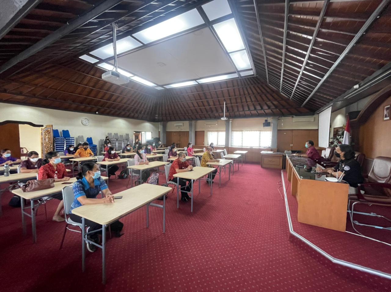 Pembagian Sertifikat Hasil TEACHING KNOWLEDGE TEST