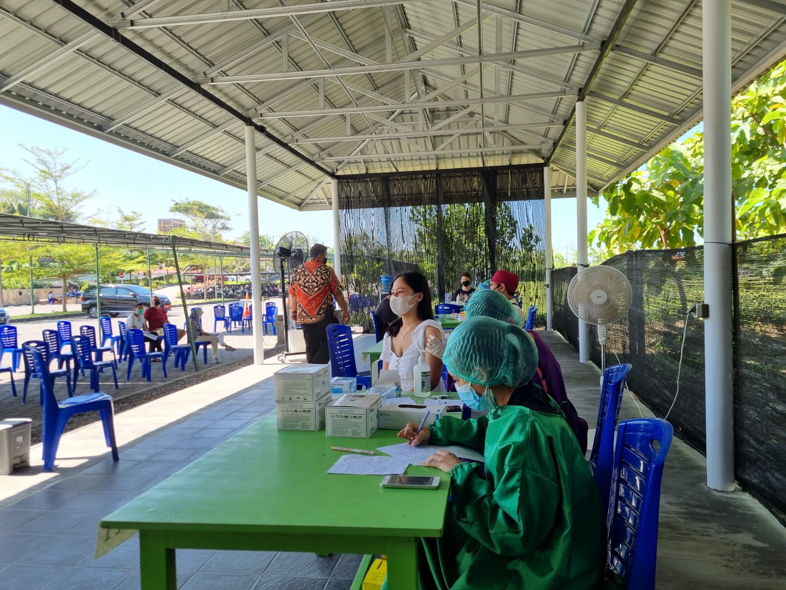 Vaksninasi Covid-19 di Sekolah Dyatmika